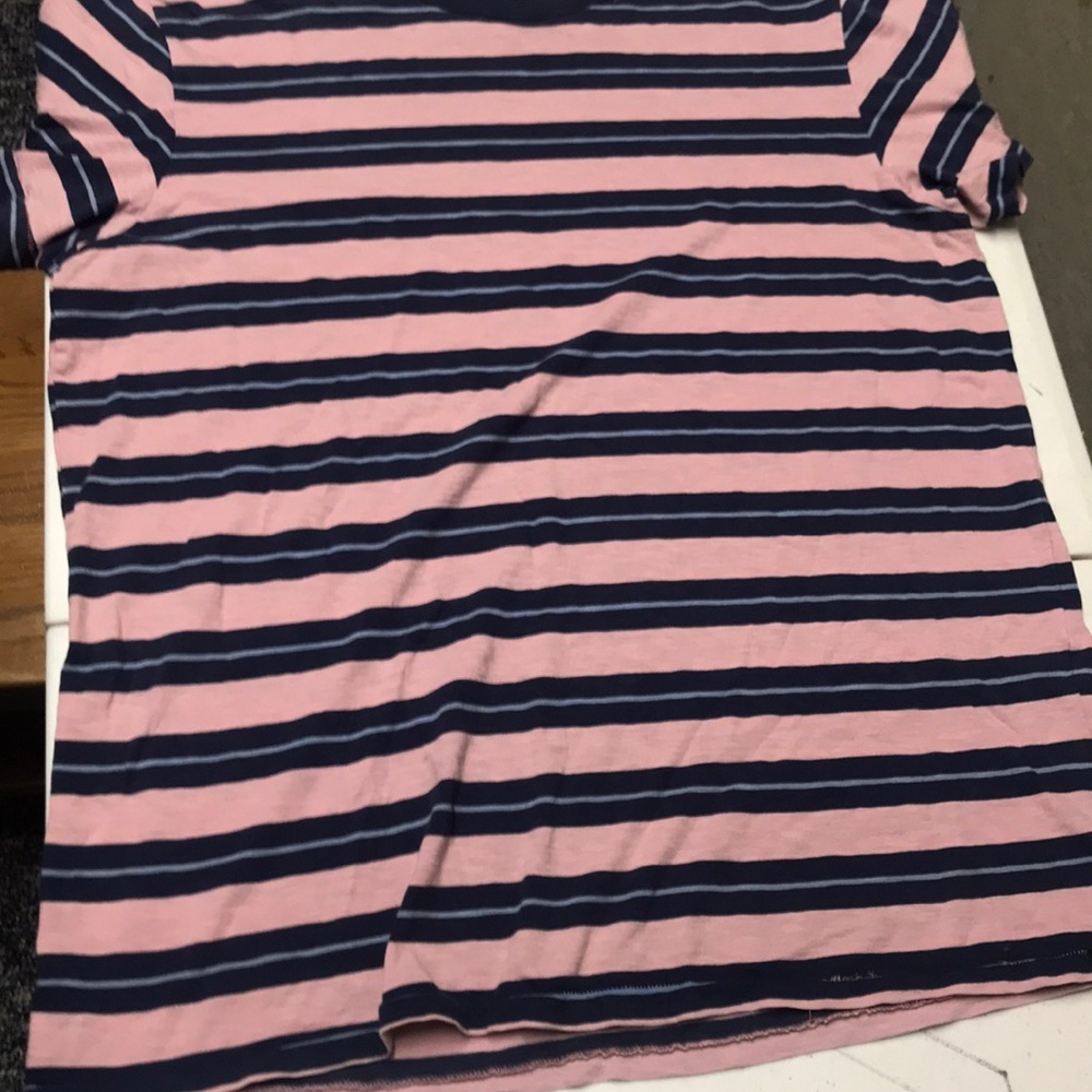 American eagle t shirt
